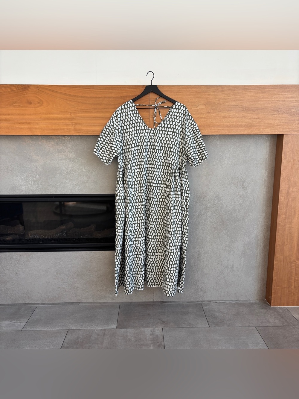 Drinking Dresses Little Mother Dress in Abstract Leaves, Size L